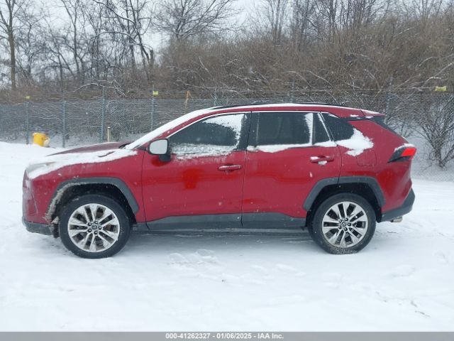 2T3A1RFV7KW002464 Toyota Rav4 Xle Premium