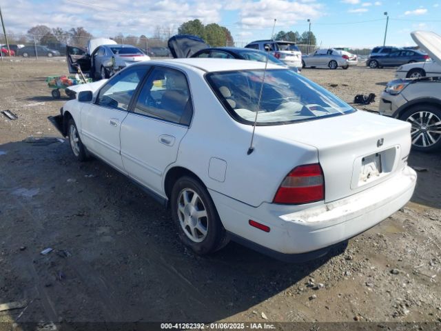 1995 HONDA ACCORD JHMCD5651SC040279 Photo 2