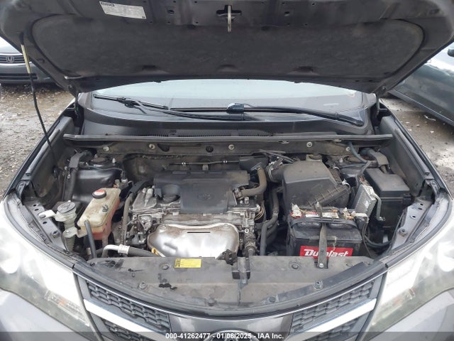 Toyota RAV4 LE 2015 JTMZFREV9FJ037288 Image 10