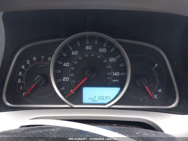 Toyota RAV4 LE 2015 JTMZFREV9FJ037288 Image 7
