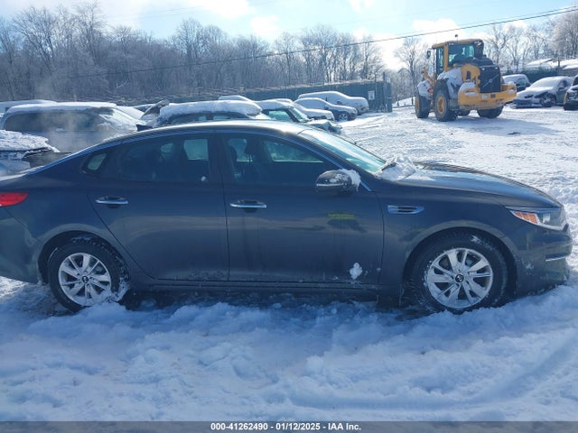 KIA Optima Lx 2018 KNAGT4L38J5217025 Image 14