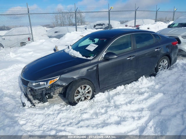 KIA Optima Lx 2018 KNAGT4L38J5217025 Image 2