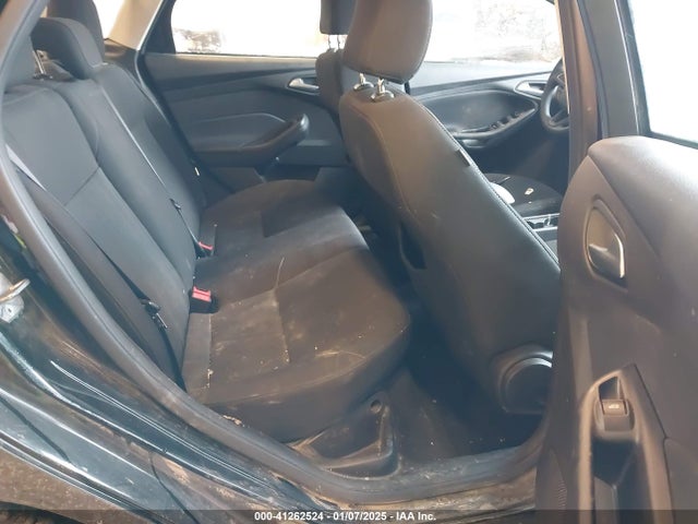 Ford FOCUS SE 2015 1FADP3F29FL374210 Image 8