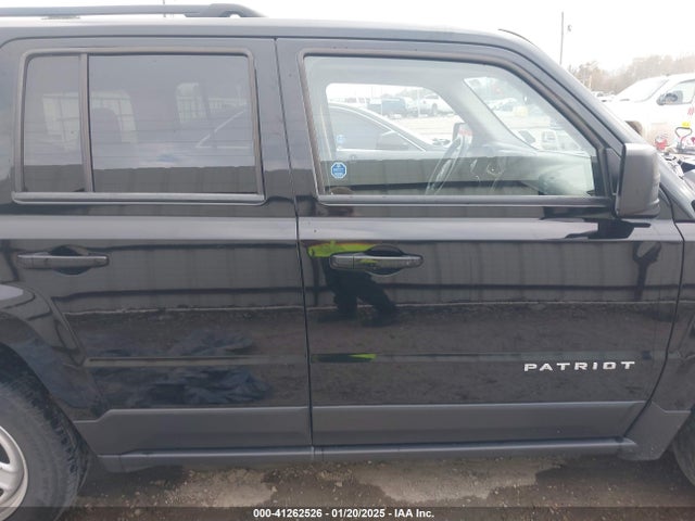 1C4NJPBB4GD761899 Jeep Patriot Sport