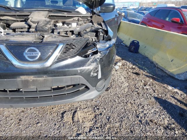 JN1BJ1CR1KW631168 Nissan Rogue Sport S