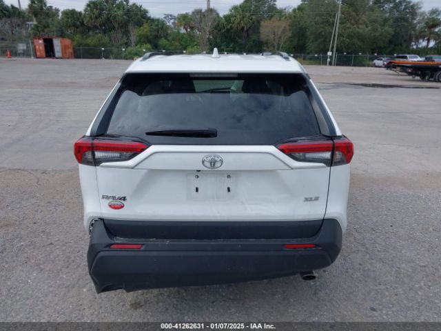2T3W1RFV1PC238042 Toyota Rav4 Xle