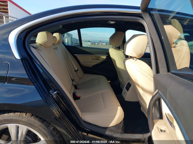 WBA8B9G36HNU54587 BMW 330I