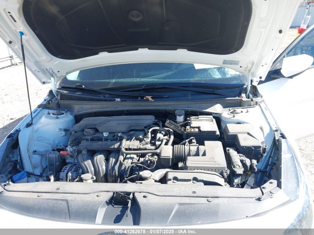 5NPLS4AG8MH007233 Hyundai ELANTRA SEL