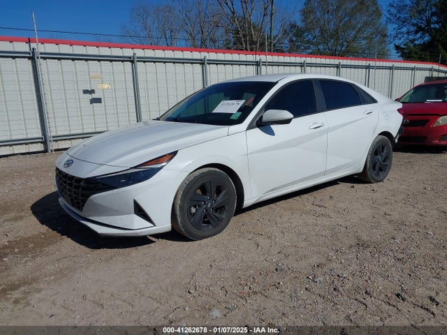 5NPLS4AG8MH007233 Hyundai ELANTRA SEL