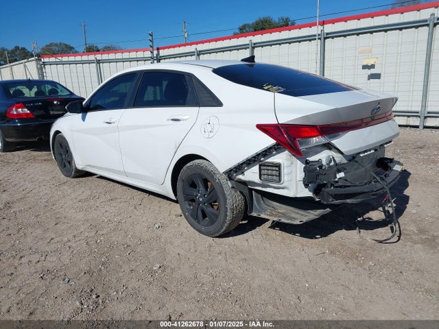 5NPLS4AG8MH007233 Hyundai ELANTRA SEL