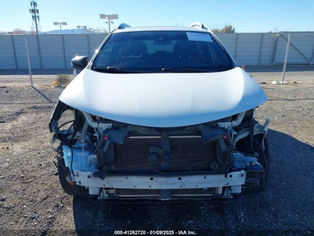JTMNFREV0GJ090672 Toyota RAV4 SE