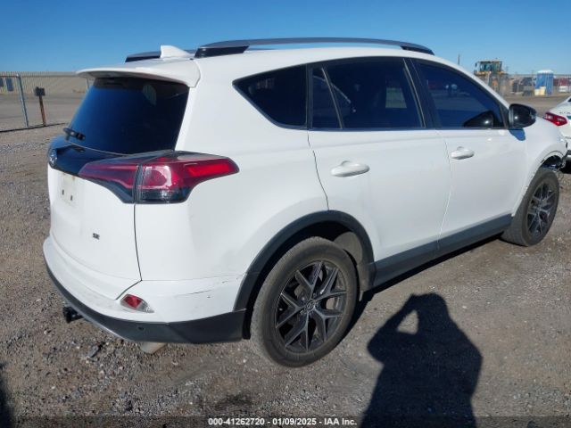 JTMNFREV0GJ090672 Toyota RAV4 SE