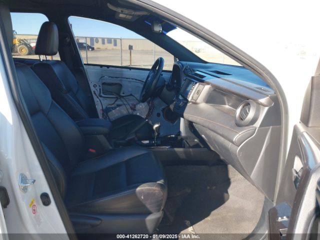 JTMNFREV0GJ090672 Toyota RAV4 SE