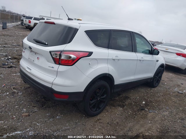 Ford ESCAPE SE 2017 1FMCU9GD0HUD09207 Image 4