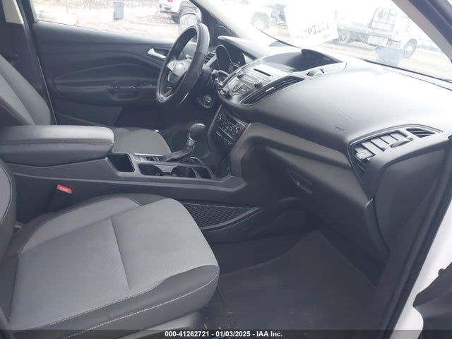 Ford ESCAPE SE 2017 1FMCU9GD0HUD09207 Image 5