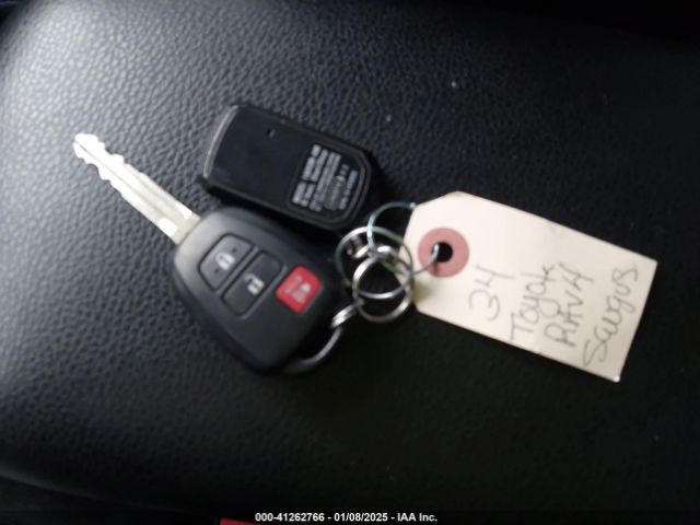 2T3BFREV4EW149272 Toyota RAV4 LE
