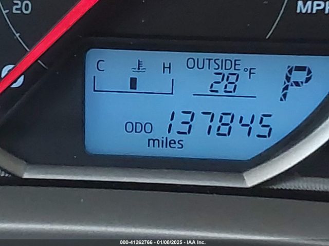 2T3BFREV4EW149272 Toyota RAV4 LE