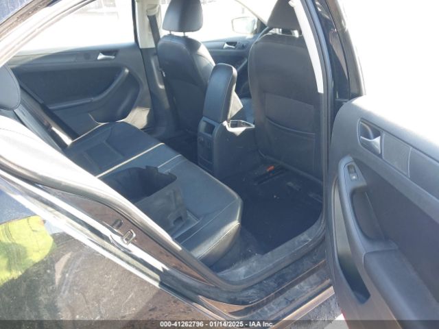 3VWD17AJXEM366208 Volkswagen Jetta 1.8t Se