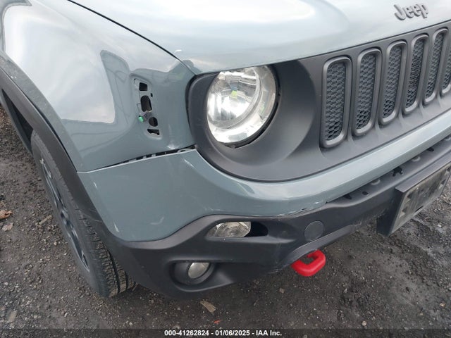 Jeep Renegade Trailhawk 2015 ZACCJBCT2FPB91547 Image 6