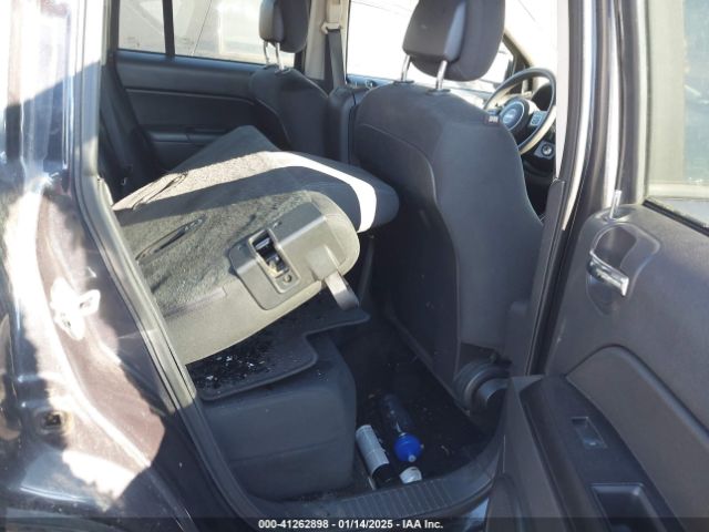 1C4NJDBB4GD511013 Jeep Compass Sport