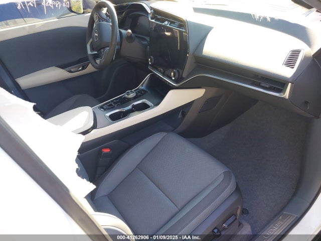 JTJABABB3RA002882 Lexus Rz 300e Premium