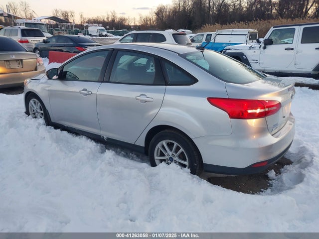 Ford FOCUS SE 2015 1FADP3F25FL289770 Image 3