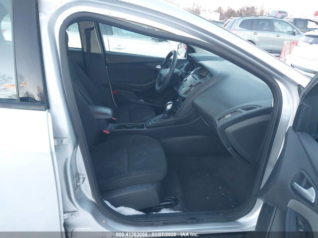Ford FOCUS SE 2015 1FADP3F25FL289770 Image 5