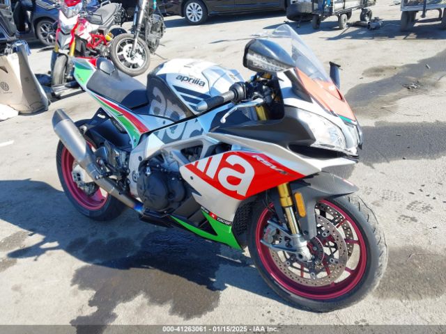 2017 APRILIA RSV4 ZD4KEU009HS000701
