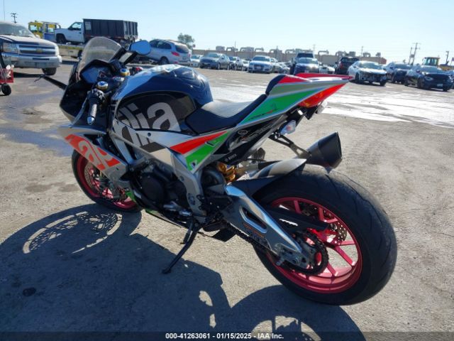 2017 APRILIA RSV4 ZD4KEU009HS000701 Photo 2