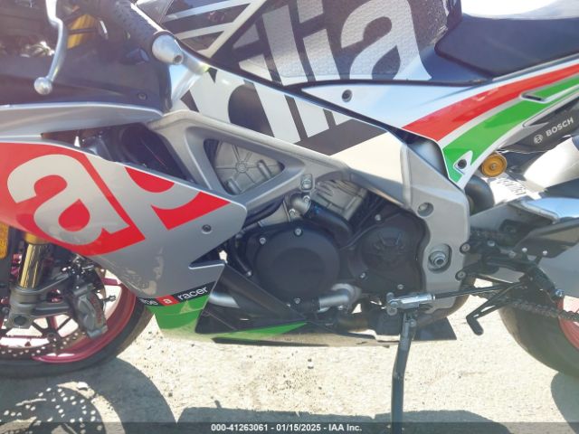 2017 APRILIA RSV4 ZD4KEU009HS000701 Photo 8