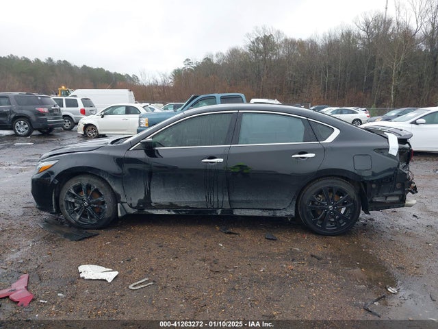 Продаж на аукціоні авто 2018 Nissan Altima 2.5 Sr, vin: 1N4AL3AP0JC173872, номер лоту: 41263272