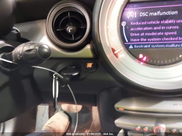 2009 MINI COOPER WMWMF33599TT68582 Photo 10