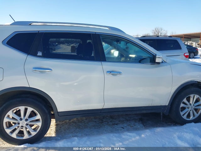 JN8AT2MV7GW145268 Nissan ROGUE SV