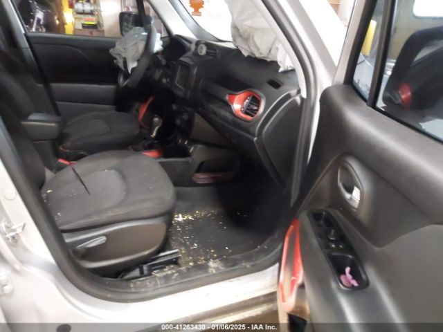 ZACNJBC11LPL46296 Jeep Renegade Trailhawk 4x4