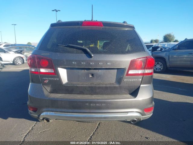 3C4PDDGG7JT467126 Dodge Journey Crossroad Awd