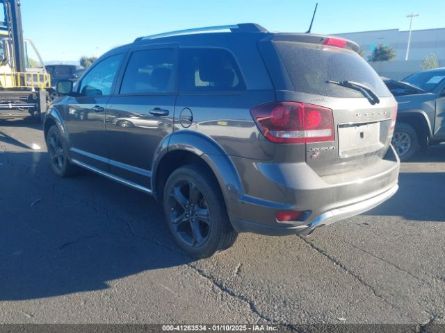3C4PDDGG7JT467126 Dodge Journey Crossroad Awd
