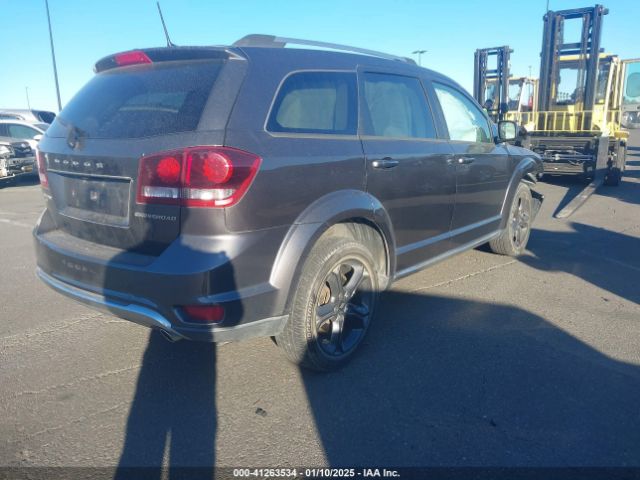 3C4PDDGG7JT467126 Dodge Journey Crossroad Awd