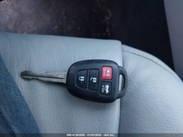 4T1BF1FK6EU458806 Toyota CAMRY LE