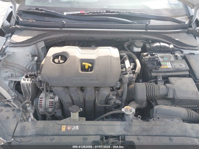 5NPD84LF0LH527528 Hyundai ELANTRA SEL