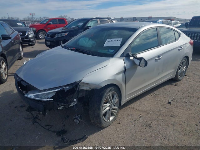 5NPD84LF0LH527528 Hyundai ELANTRA SEL