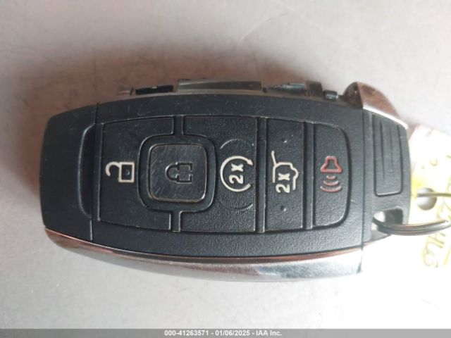 5LMJJ3TT7JEL22463 Lincoln Navigator L Black Label