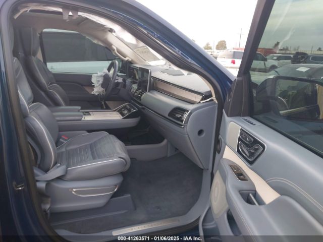 5LMJJ3TT7JEL22463 Lincoln Navigator L Black Label