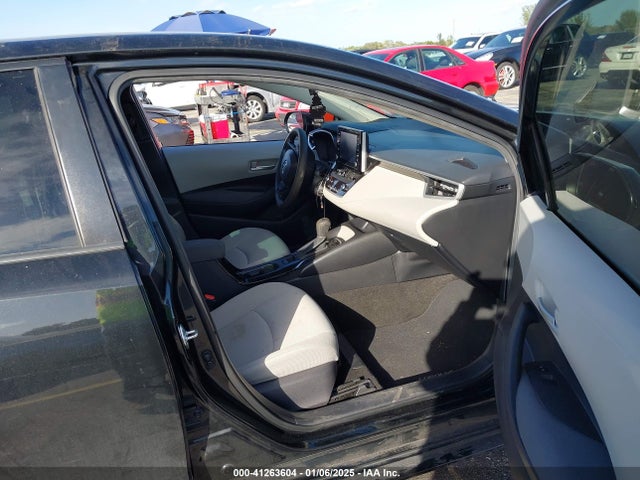 JTDEPRAE4LJ001313 Toyota COROLLA LE