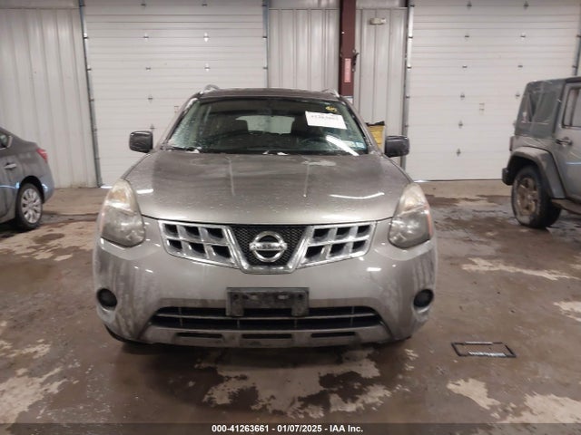 JN8AS5MV1EW718196 Nissan Rogue Select S