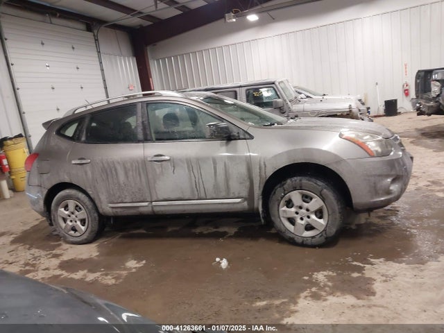 JN8AS5MV1EW718196 Nissan Rogue Select S
