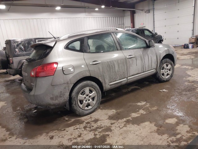 JN8AS5MV1EW718196 Nissan Rogue Select S