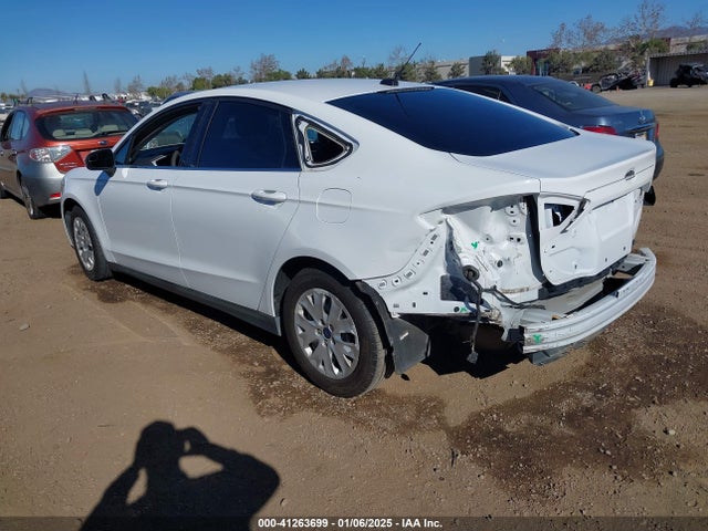 Ford FUSION S 2014 3FA6P0G77ER331616 Image 3