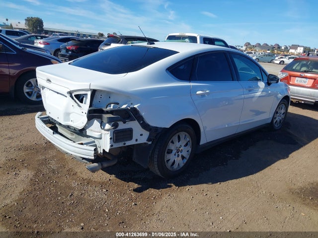 Ford FUSION S 2014 3FA6P0G77ER331616 Image 4