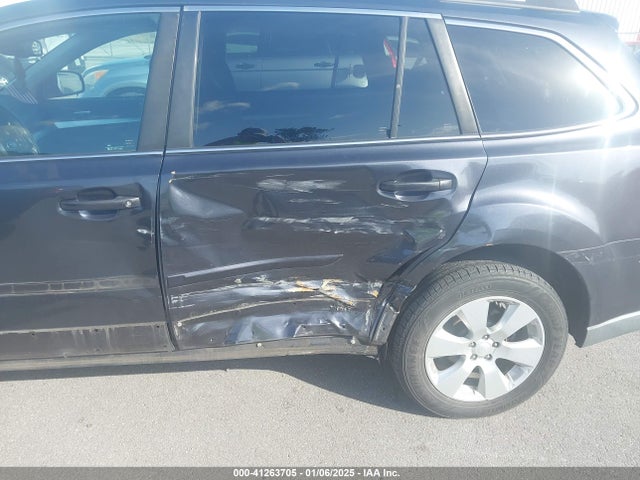 41263705 :رقم المزاد ، 4S4BRBCC7B3403924 vin ، 2011 Subaru Outback 2.5i Premium مزاد بيع