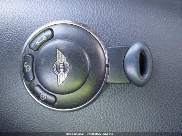 2012 MINI COOPER WMWSU3C52CT540682 Photo 10